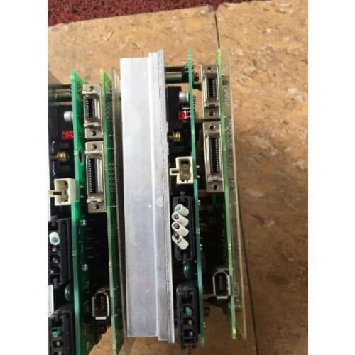 SGDJ-04AP Used One , servo driver Good Working free shipping