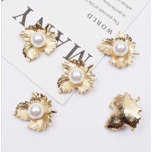 50pcs Maple Leaves Pearl Rhinestone Jewelry Applique strass Garment Flatback Brooch Wedding Brides Hairpin Hair Clip Decor