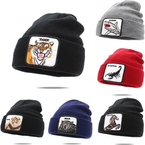 New Fashion Knitted SKullies Beanies Mens Womens Animal Wolf Embroidery Winter Warm Hats Cartoon Patch Streetwear Hip Hop Caps