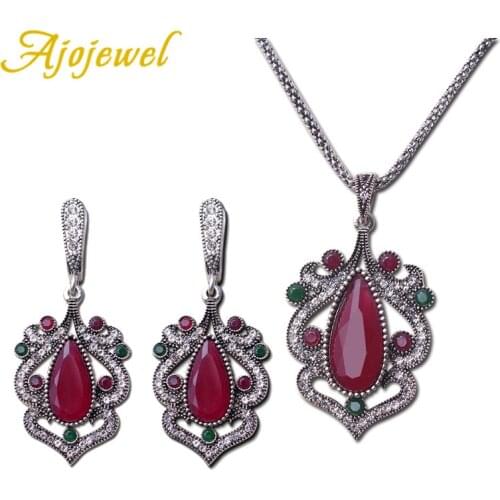 Ajojewel Green/Red Resin Stone Vintage Jewelry Sets For Women Hollow Retro Necklace And Earrings Luxury Party Jewelry