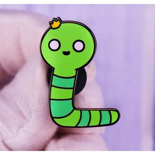 King Worm Cartoon Finn and Jake Brooch Pins Enamel Metal Badges Lapel Pin Brooches Jackets Jeans Fashion Jewelry Accessories