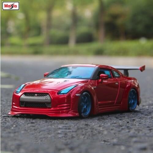 Maisto 1:24 Nissan GTR Alloy car model die-casting model car simulation car decoration collection gift toy