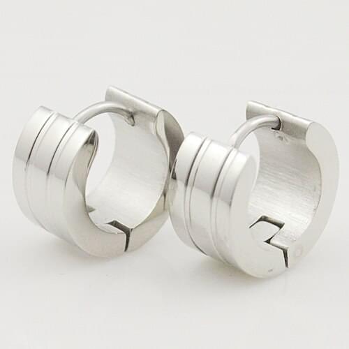 Dolaime Fashion Women Huggie Earrings Round Stainless Steel Simple Hoop Ear Jewelry Gift For Girlfriend