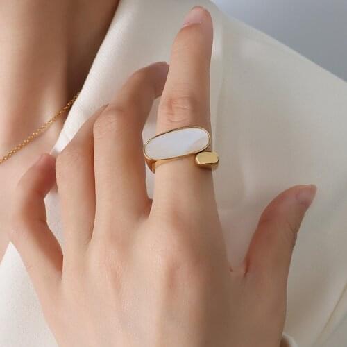 Special Design Personality Irregular Gold Twist Shell Finger Ring For Women Teens New Fashion Jewelry Gift