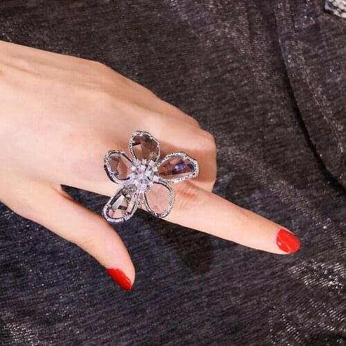 Jankelly flower shape clear white stone with white gold-color micro pave setting wedding ring for women