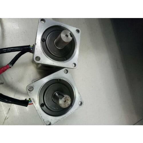 SGML-02AF12 , servo motor , used in good condition . 80% appearance new , good working , free shipping