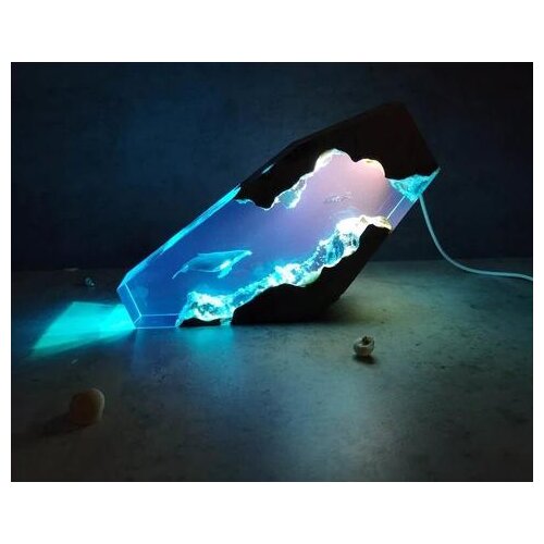 Large Epoxy Resin Lamp Diver And Humpback Whale Deep Sea Shimmer Home Office Decoration Desk Ornaments Gift Home Decor
