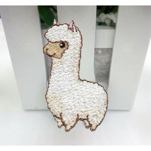 DIY Iron On Patches Cartoon Cute Alpaca Sheep Embroidered Patches T-shirt Fabric Patch Applique Stickers On Clothes Stripe Decor