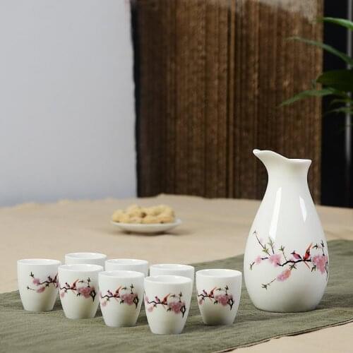 Japanese sake set, including 1pcs jug 6pcs liqueur cups,Ceramic wine set wine cup goblet of Wine home jug white glass suite