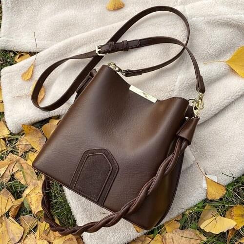 2021 brand designer ladies PU leather handbag high quality bucket bags retro shoulder bag ladies casual cross body bag