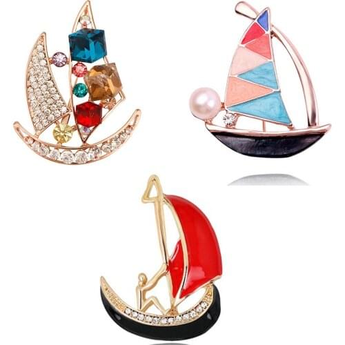 Gold metal Crystal Sailboat Brooches For Women multi color enamel ship Brooch Pins Girls Wedding breastpin Jewelry