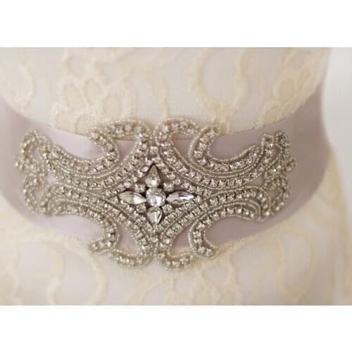 2015 new bride with luxury handmade crystal crystal wedding dress with bow belt jewelry wholesale