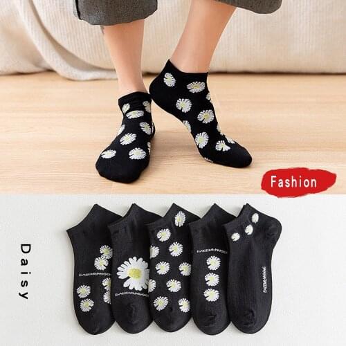 2020 New print Black Embroidery Daisy Cotton Flowers women Short Socks Happy Funny socks korean girls Skateboard sock