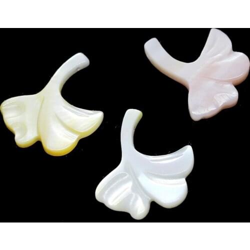 Wholesale Lots Bulk 5Pcs Natural Shell Pendant Beautiful Grass Shape Double Sided Engraving 2 Colors For Your Choice