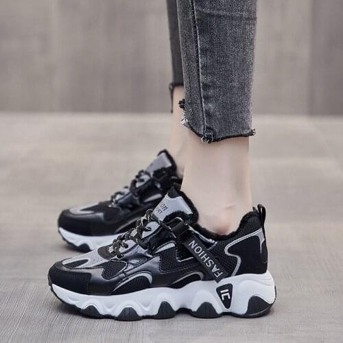 Casual Shoes 2021 fashion sneaker women Walking Shoes Outdoor High Quality