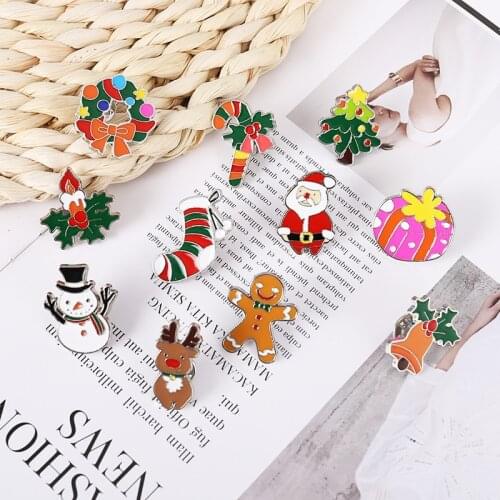 Christmas Gift brooch Catton Snowman Santa Fashion Brooch Elk Bear Animal Cute Christmas Tree Backpack Badge Lapel Enamel Pins