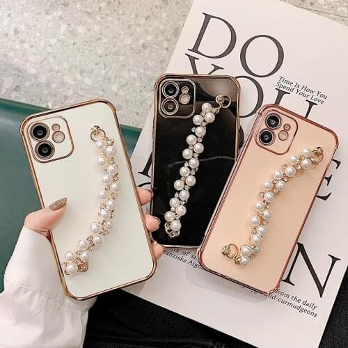 Chic Glitter Crystal Pearl Wrist Chain Strap 6D Plating Phone Case For iPhone 12 11 Pro MAX 7 8 Plus X XR XS Max Bracelet Cover