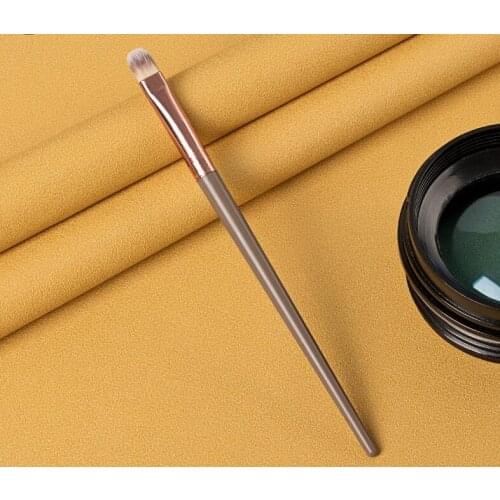 Makeup tools single small lip brush plastic handle aluminum tube man-made fiber