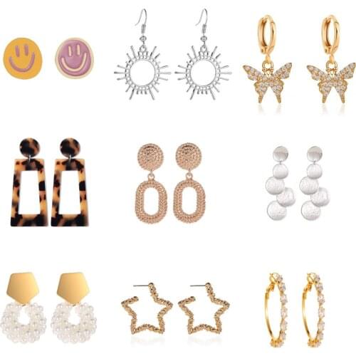 Trendy Fashion Simple Punk Metal Geometric Acrylic Smiley Face Butterfly Star Pearl Round Lady Earrings Jewelry Party Birthday G