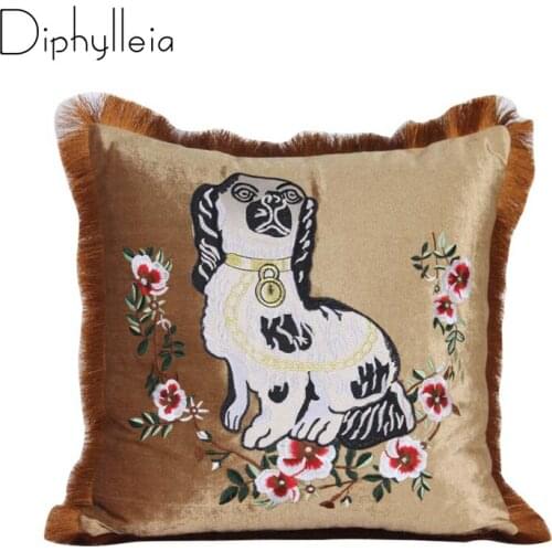 Diphylleia European style luxury velvet with tassels animal dog embroidery Throw Pillow cover Sofa gold cushion case 45x45cm