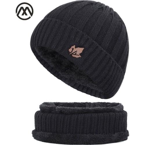 2019 mens hat scarf winter plus velvet men and women maple leaf cotton hat outdoor warm knit hat bib thick high quality cotton