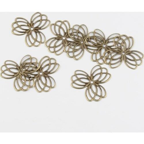 Bronze Connectors 20pcs 32x23mm Clover Hollow Carving Pattern Metal Crafts for jewelry Making