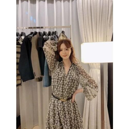 Celi 21 spring and summer baby collar floral stitching lace bubble sleeve temperament age reducing waist dress womens spot