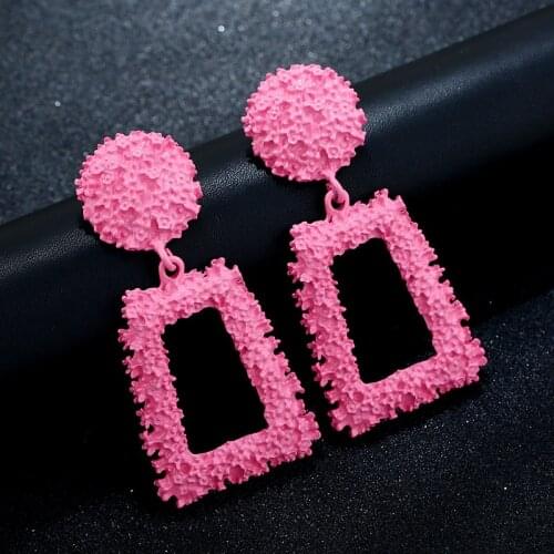 Trendy Pink Geometric Alloy Drop Earrings Party Jewelry Punk Colorful Statement Long Dangle Earrings for Women Wholesale