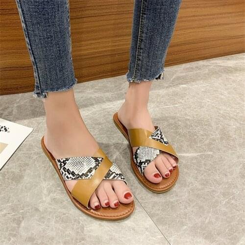 2021 Snakeskin Pattern Leopard Women Slippers Flat Beef Tendon Bottom Female Slides Outdoor Cross Belt Sandals Anti-slip Shoes