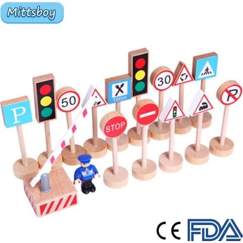 16Pcs Montessori Educational Wooden toy 3D Road Traffic Sign Road Sign Model Wooden Mini Airplane Car Wooden Children Toy Gifts