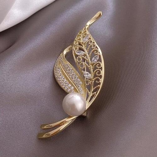 RscvonM Brooches Bow On Clothes