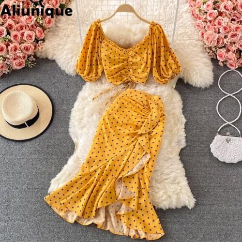 Aliunique Ruffled Mermaid Two-pieces Split Dot Skirt Suit For Women 2021 Fashion Summer Leisure Temperament Suit Camisole Suit