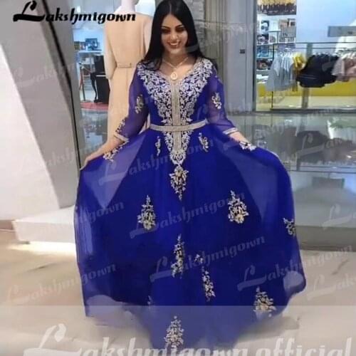 Saudi Arabic Royal Blue Prom Party Dresses Long V Neckline 3/4 Sleeves Appliqued Wedding Guest Gowns 2021 On Sale