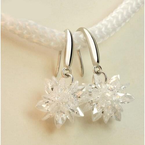 Fashion Elegant Snowflake Dangle Earrings White Zircon Crystal Round Pearl Drop Earrings Bridal Wedding Earrings Party Jewelry