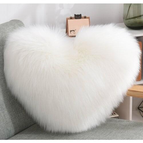 New style artificial wool pillow cover soft and comfortable sofa pillow seat cushion heart shape Plush waist cushion