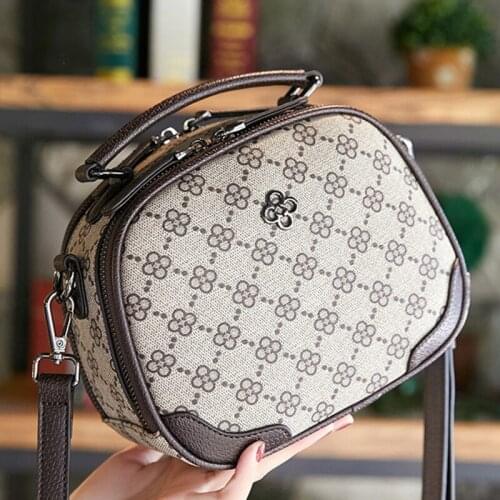 Classic Brand PU Womens Bag Shoulder Messenger Printed Female Bag Outdoor Travel Party Female Small Square Bag 2020 New Letter