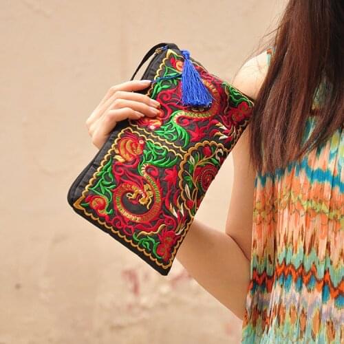 Women Ethnic National Retro Butterfly Flower Bags Dragon Coin Purse Embroidered Lady clutch Tassel Small Flap Summer Bolsa