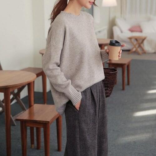 Round neck sweater women fall and winter pullover lazy wind jacket Korean style loose outer wear solid color knitted jacket