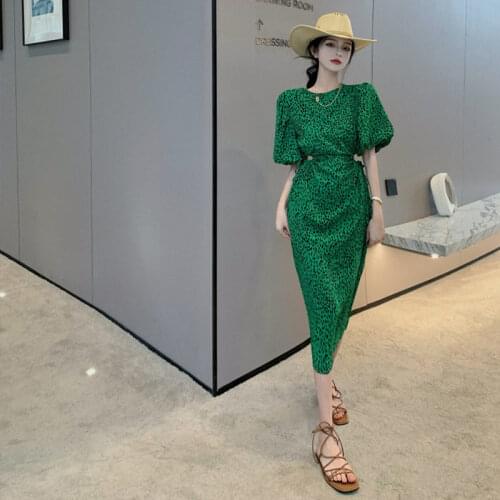 Green dress womens summer French temperament new open waist skirt 2021 retro bubble sleeve waist length skirt fashion