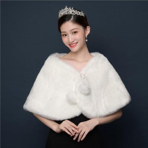 New Wedding Bolero Outerwear Wedding Accessories Urged Wrap Bride Formal Winter Cape Bride Fur Shawl Wedding Jacket Wrap