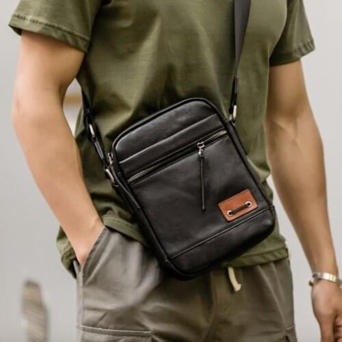 Leather Mens Bag Shoulder Bag Men Messenger Bag Soft Leather Small Crossbody Bag Casual Tide Brand First Layer Leather Black