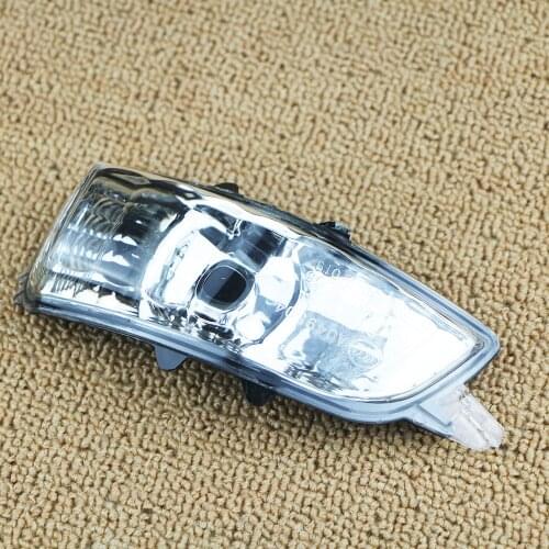 For Volvo S40 S60 S80 C30 C70 V50 V70 Left&Right Side Wing Mirror Indicator Turn Signal Light Lamp Lens 31111102 31111090