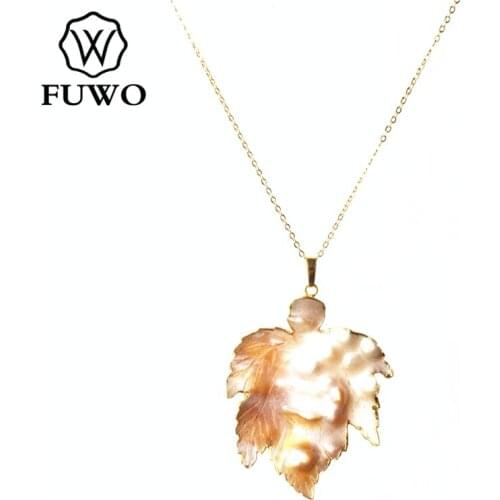 FUWO Natural Seashell Carved Maple Leaf Pendant With Gold Trimmed Fashion Leaves Mother of Pearl Necklace Jewelry Gift NC520