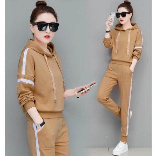 Hooded Ladies suit Spring autumn Leisure Sports suit New 2 piece set women Youth clothing Tracksuit women Tops and pants 1219