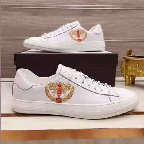 Men Casual Flat Sneakers Breathable Genuine Leather Lace-up Sports Shoes For Male Trainers Nonslip Outdoor Shoes Teenagers