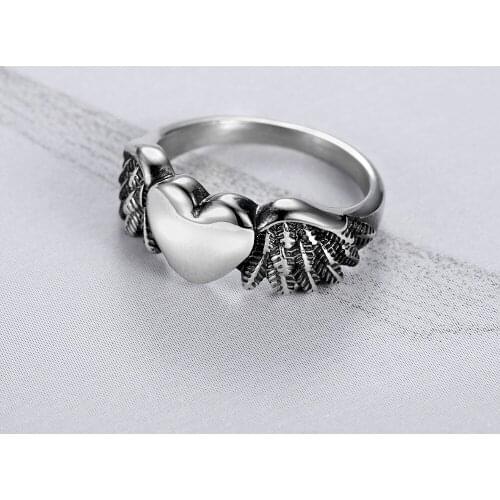Megin D Punk Personality Vintage Wind Heart-shaped Wings Titanium Steel Rings for Men Women Couple Friend Fashion Gift Jewelry