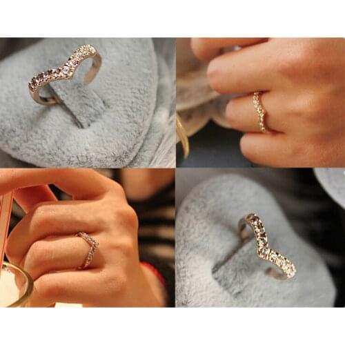 One Direction Hot Fashion Girl Rings Bijoux New Simple V Finger Ring For Women Wedding Jewelry Accessories Gift Cheap