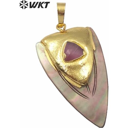 WT-JP150 WKT Natural Shell Arrowhead Shape And Stone Gold Electroplated Pendant Women Fashion Necklace Pendant Jewelry
