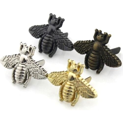 2pcs Metal Bee Shape Decoration Buckle New Style Bag Clip Clasp Hardware for Leather Craft Bag Handbag Shoe DIY Accessories