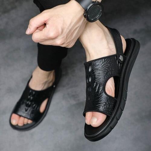 2021 Summer New Mens Beach Shoes Outdoor Sandals Crocodile Pattern European Fashion Outdoor Sandals Casual Mens Shoes